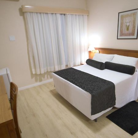 Regente Hotel Unaí Zewnętrze zdjęcie