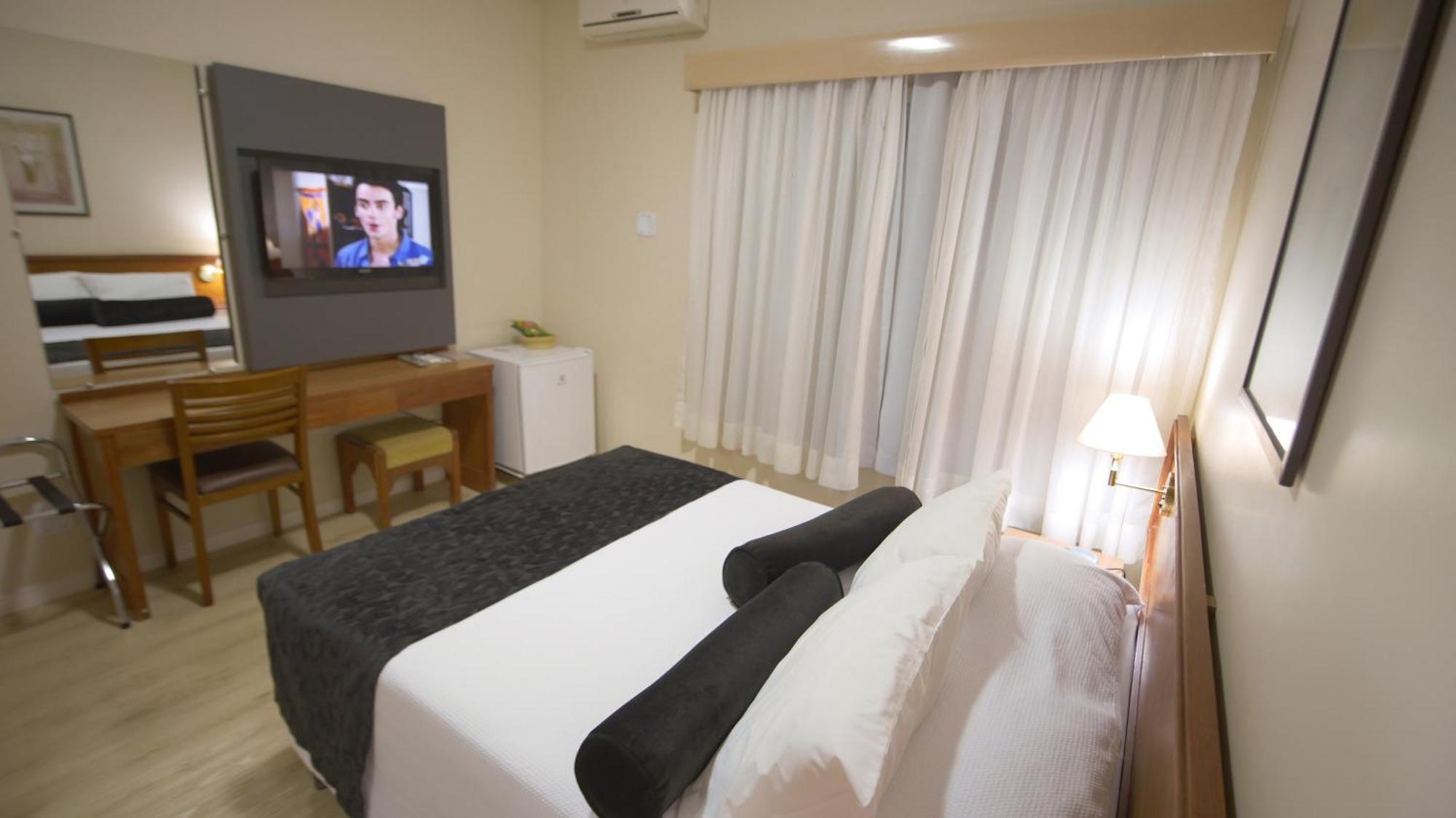 Regente Hotel Unaí Zewnętrze zdjęcie